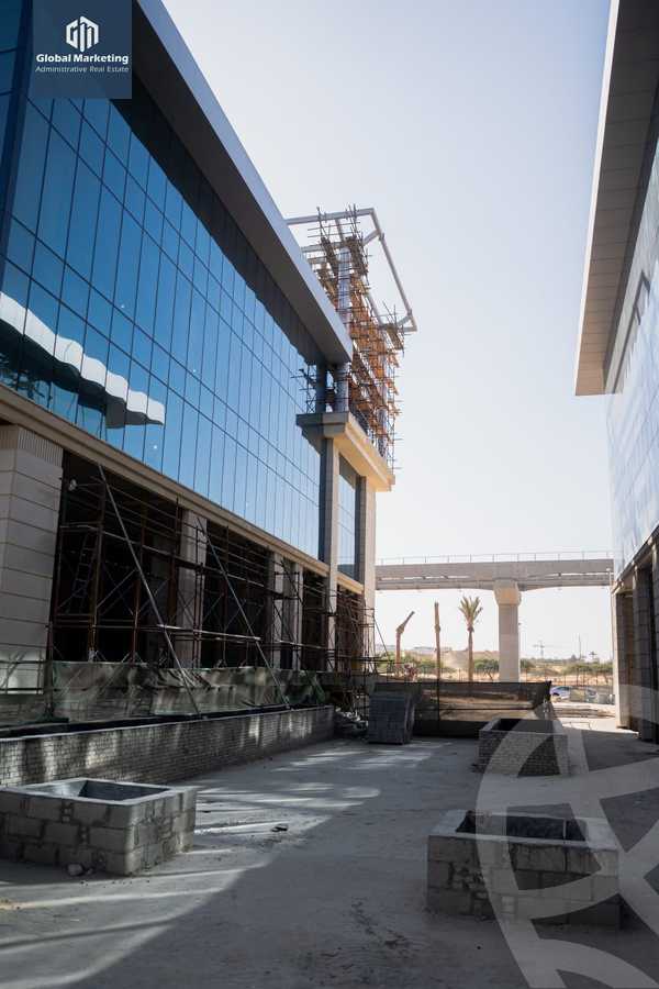https://aqarmap.com.eg/en/listing/5813869-for-rent-cairo-new-cairo-compounds-golden-gate-redcon