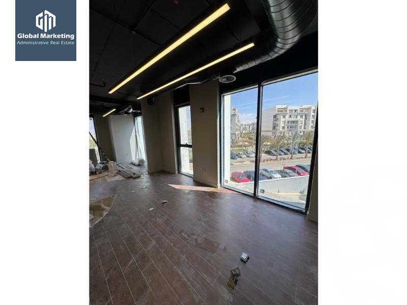 https://aqarmap.com.eg/ar/listing/5834531-for-rent-cairo-new-cairo-compounds-hyde-park-centre-ville-hyde-park