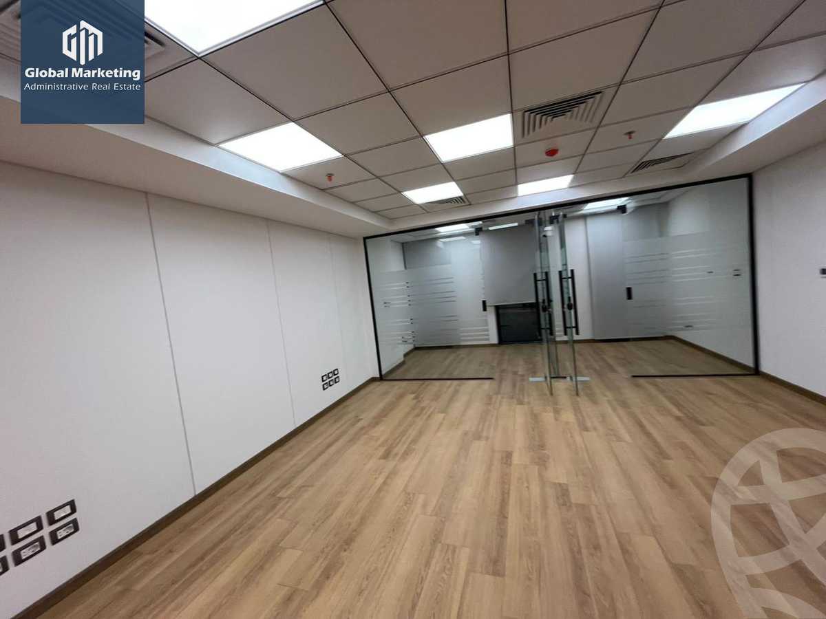 https://aqarmap.com.eg/ar/listing/5834612-for-rent-cairo-new-cairo-compounds-hyde-park-centre-ville-hyde-park