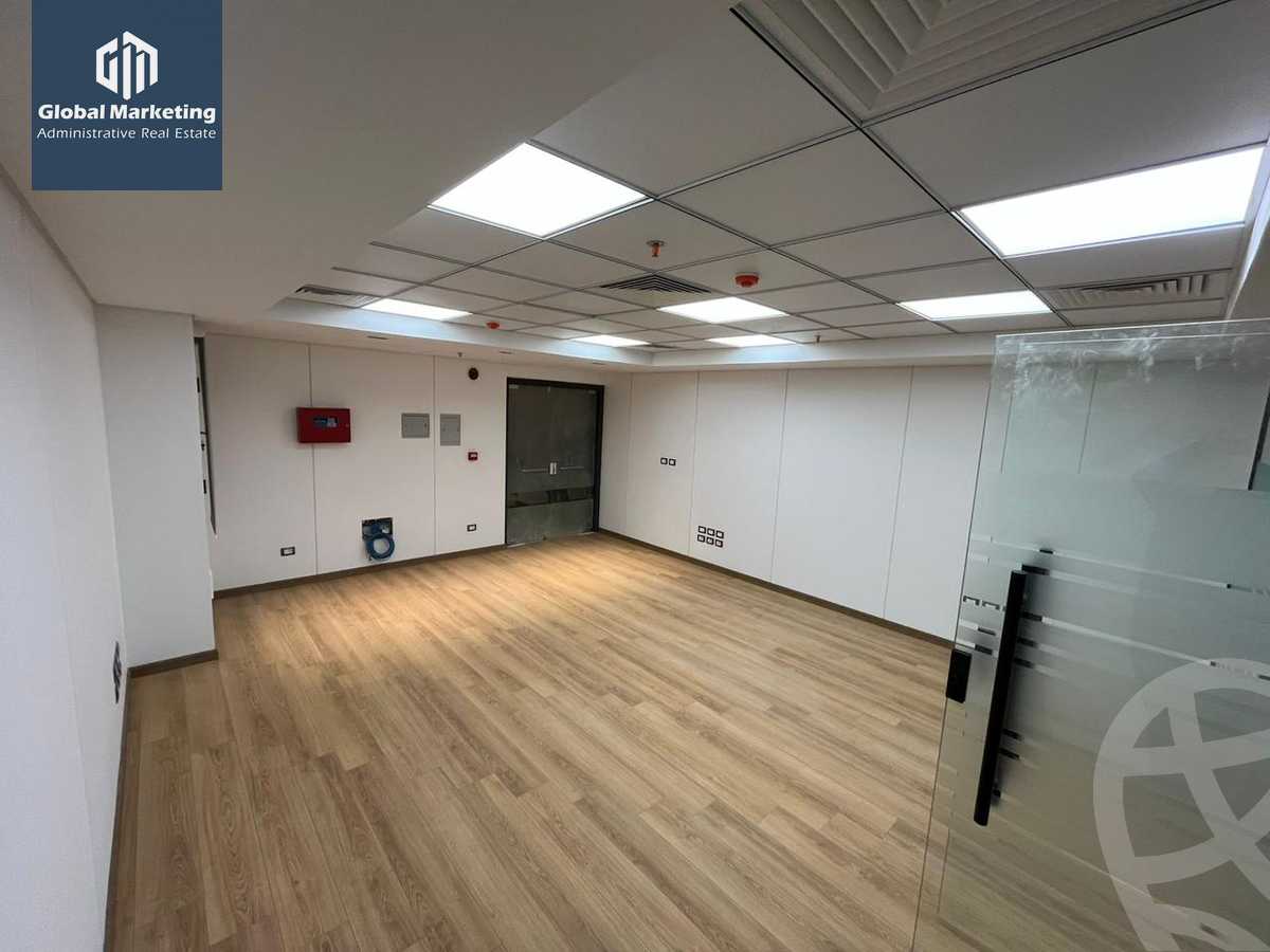 https://aqarmap.com.eg/ar/listing/5834612-for-rent-cairo-new-cairo-compounds-hyde-park-centre-ville-hyde-park