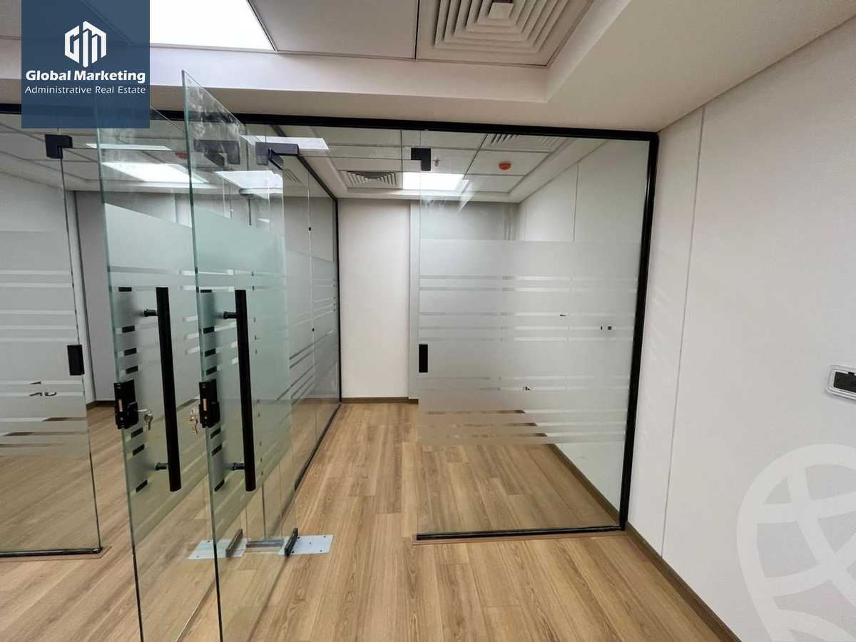 https://aqarmap.com.eg/ar/listing/5834612-for-rent-cairo-new-cairo-compounds-hyde-park-centre-ville-hyde-park