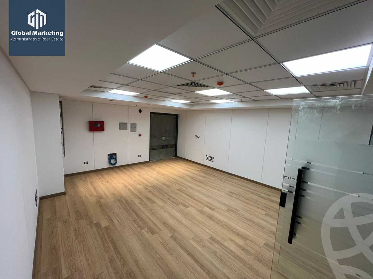 https://aqarmap.com.eg/ar/listing/5834612-for-rent-cairo-new-cairo-compounds-hyde-park-centre-ville-hyde-park
