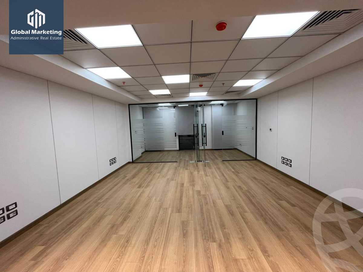 https://aqarmap.com.eg/ar/listing/5834612-for-rent-cairo-new-cairo-compounds-hyde-park-centre-ville-hyde-park