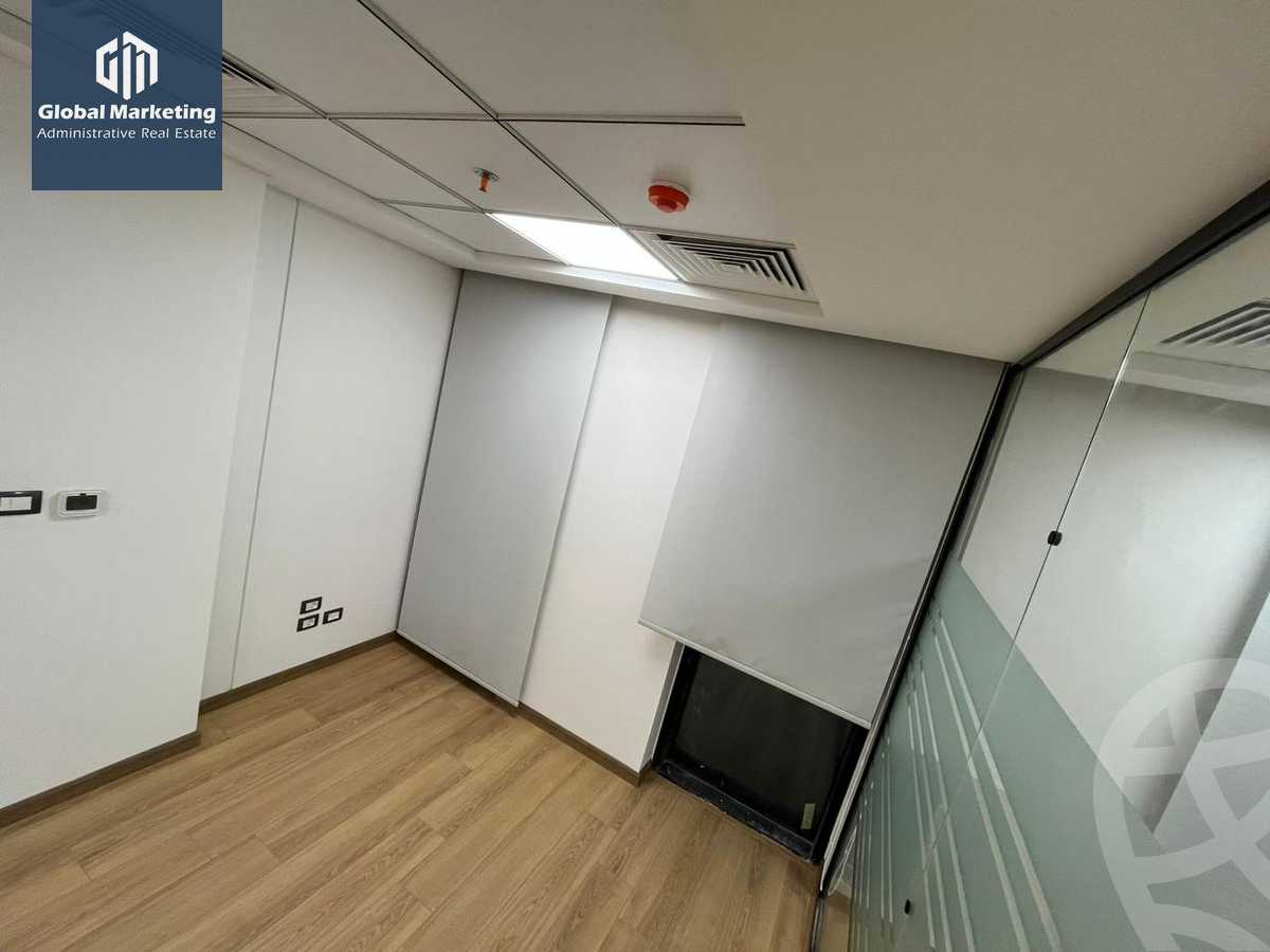 https://aqarmap.com.eg/ar/listing/5834612-for-rent-cairo-new-cairo-compounds-hyde-park-centre-ville-hyde-park