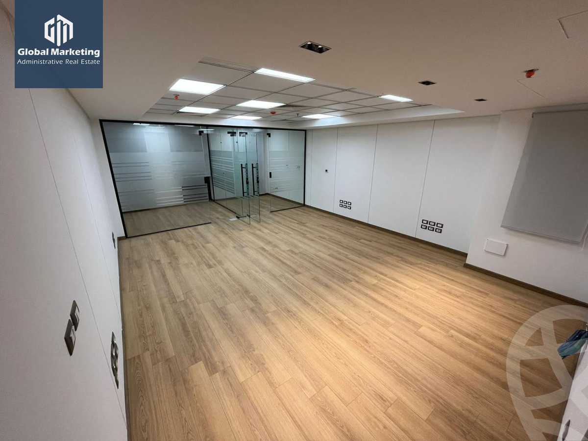 https://aqarmap.com.eg/ar/listing/5834612-for-rent-cairo-new-cairo-compounds-hyde-park-centre-ville-hyde-park