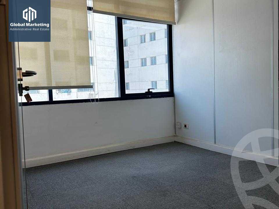 https://aqarmap.com.eg/ar/listing/5835938-for-rent-cairo-new-cairo-90th-street-south-teseen-st