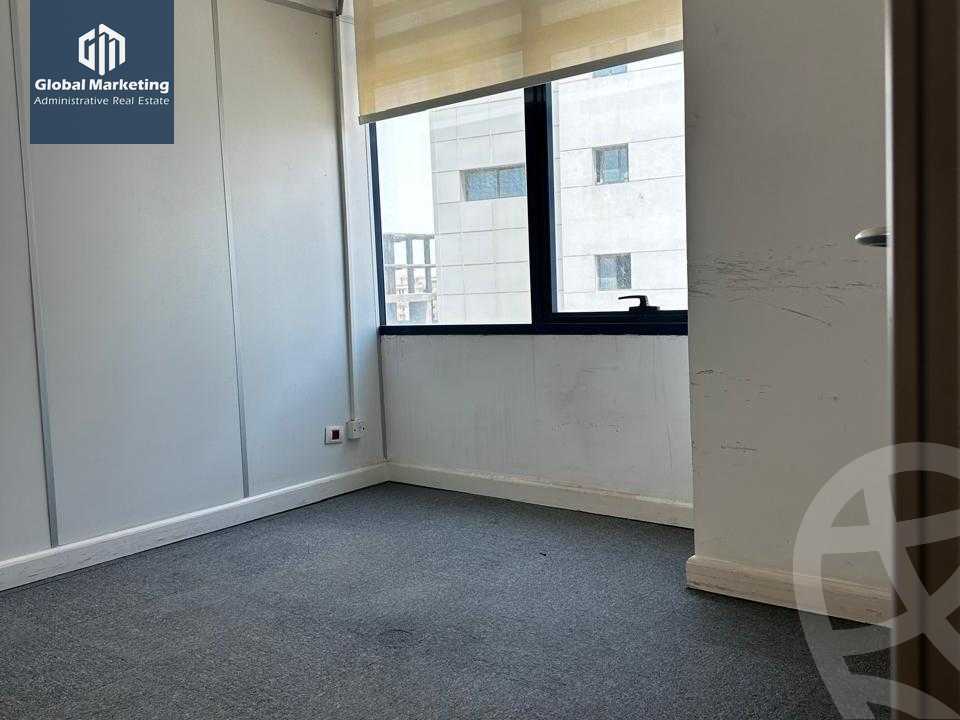 https://aqarmap.com.eg/ar/listing/5835938-for-rent-cairo-new-cairo-90th-street-south-teseen-st