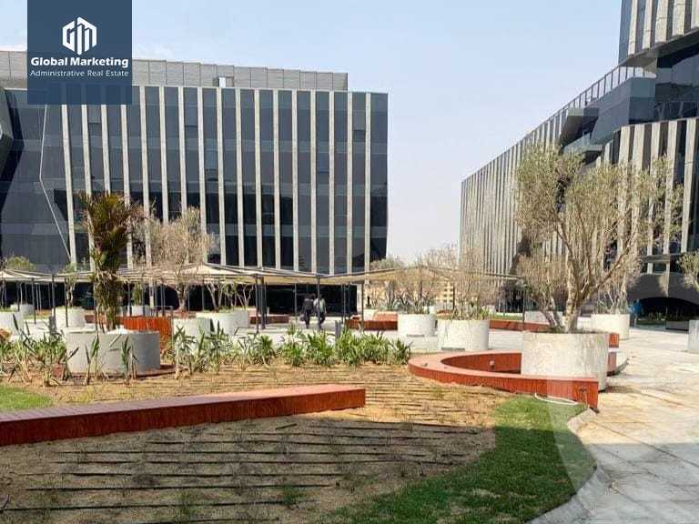 https://aqarmap.com.eg/en/listing/5839302-for-sale-cairo-new-cairo-compounds-eastown-district-sodic