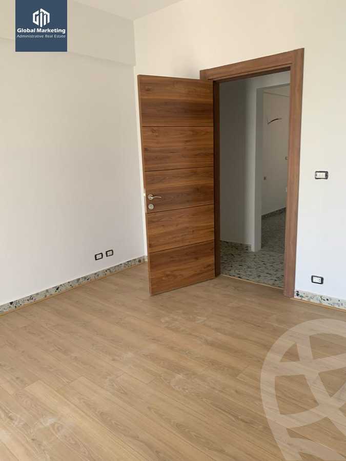 https://aqarmap.com.eg/en/listing/5857385-for-rent-cairo-new-cairo-compounds-hyde-park-centre-ville-hyde-park