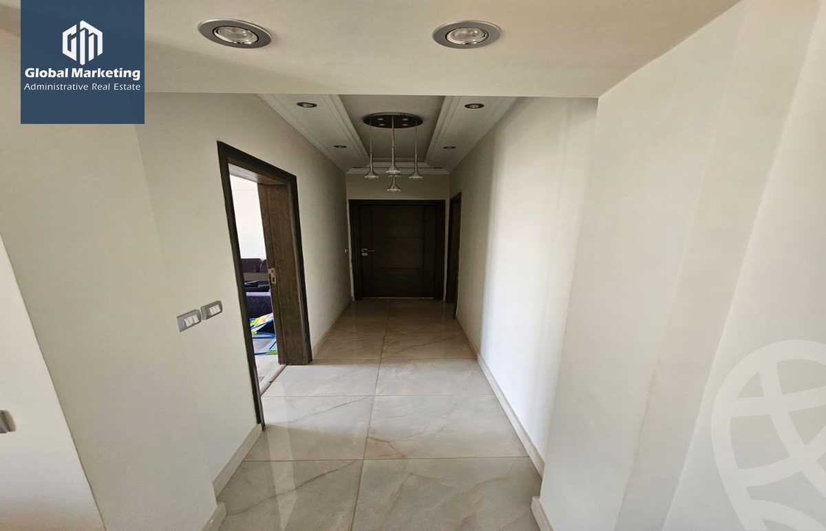 https://aqarmap.com.eg/en/listing/5857493-for-sale-cairo-new-cairo-compounds-hyde-park-central-compound