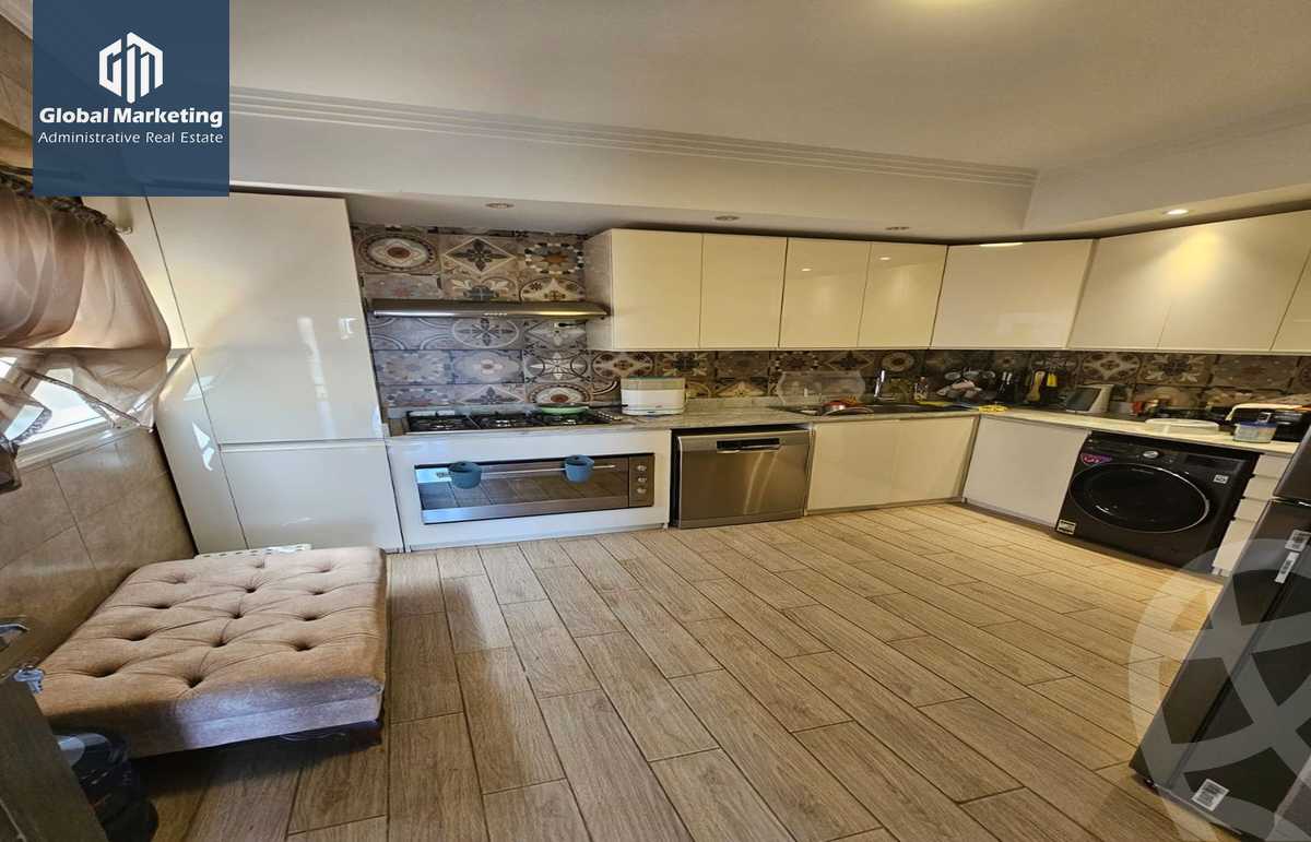 https://aqarmap.com.eg/en/listing/5857493-for-sale-cairo-new-cairo-compounds-hyde-park-central-compound