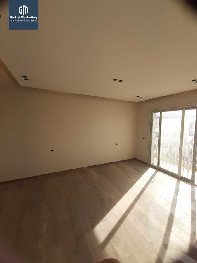 https://aqarmap.com.eg/ar/listing/5860666-for-rent-cairo-new-cairo-compounds-hyde-park