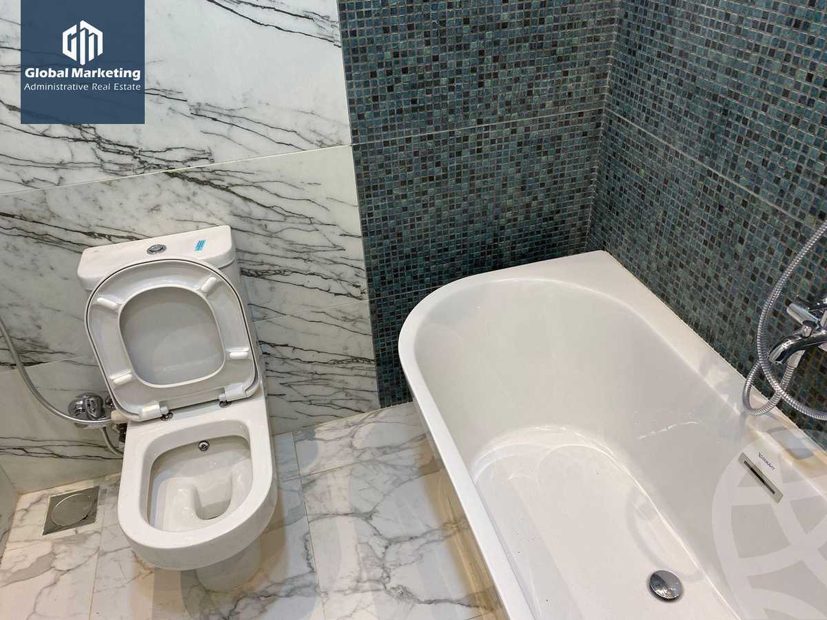 https://aqarmap.com.eg/ar/listing/5860861-for-rent-cairo-new-cairo-compounds-hyde-park