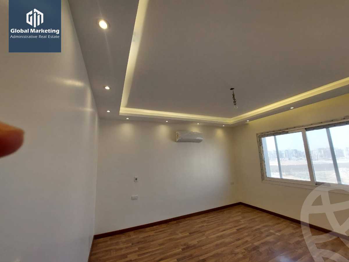 https://aqarmap.com.eg/ar/listing/5863578-for-rent-cairo-new-cairo-compounds-hyde-park