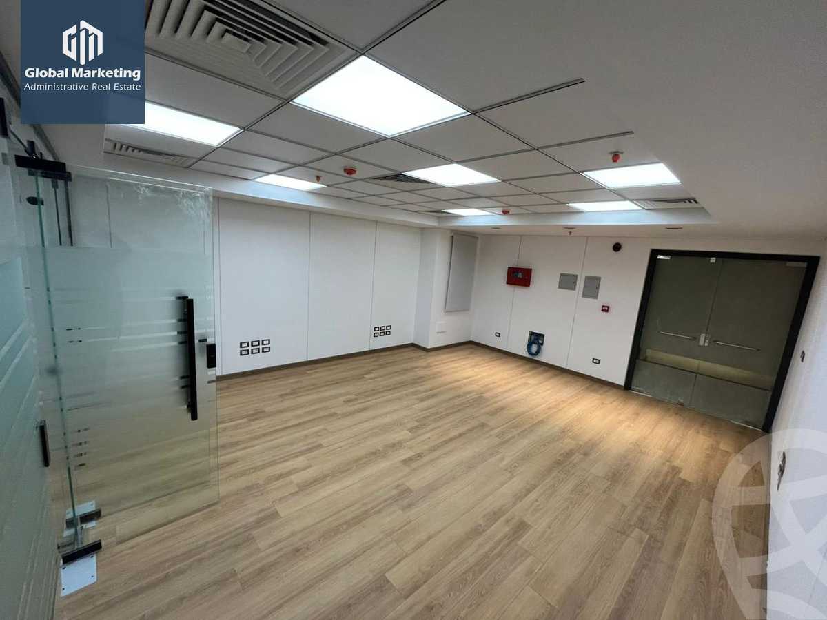 https://aqarmap.com.eg/ar/listing/5864351-for-rent-cairo-new-cairo-compounds-hyde-park-centre-ville-hyde-park