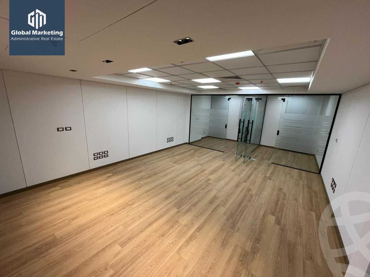 https://aqarmap.com.eg/ar/listing/5864351-for-rent-cairo-new-cairo-compounds-hyde-park-centre-ville-hyde-park