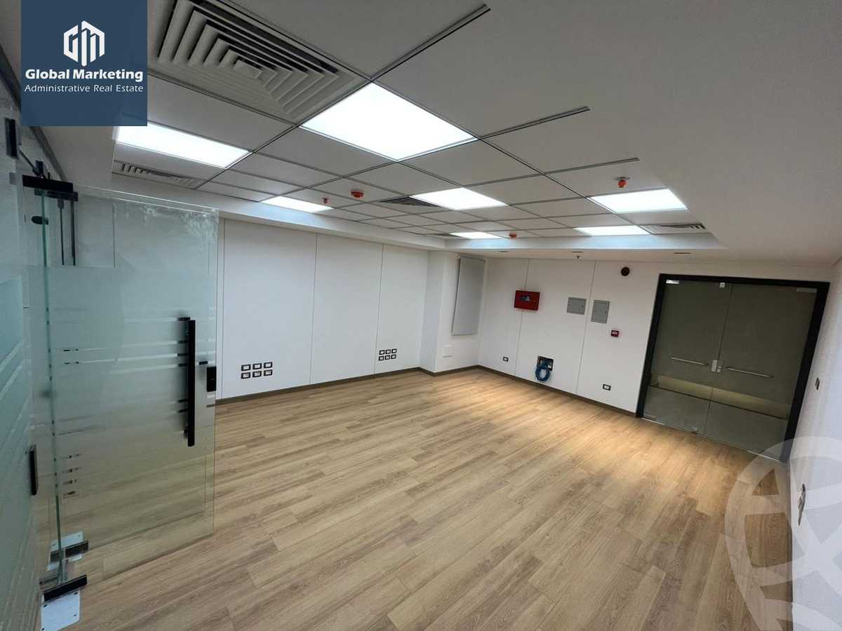https://aqarmap.com.eg/ar/listing/5864351-for-rent-cairo-new-cairo-compounds-hyde-park-centre-ville-hyde-park