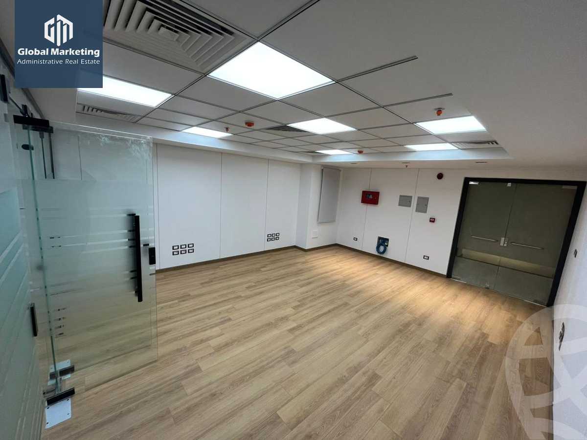 https://aqarmap.com.eg/ar/listing/5864351-for-rent-cairo-new-cairo-compounds-hyde-park-centre-ville-hyde-park
