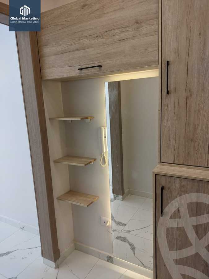 https://aqarmap.com.eg/ar/listing/5864498-for-sale-cairo-new-cairo-compounds-moon-valley