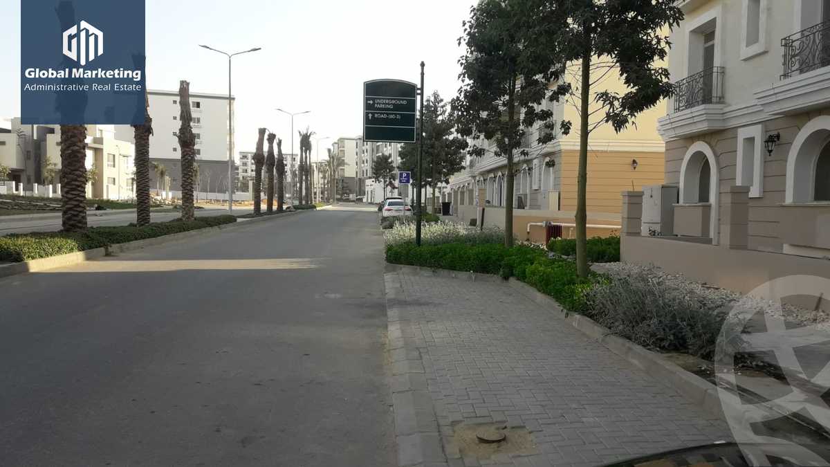 https://aqarmap.com.eg/en/listing/5864589-for-sale-cairo-new-cairo-compounds-hyde-park