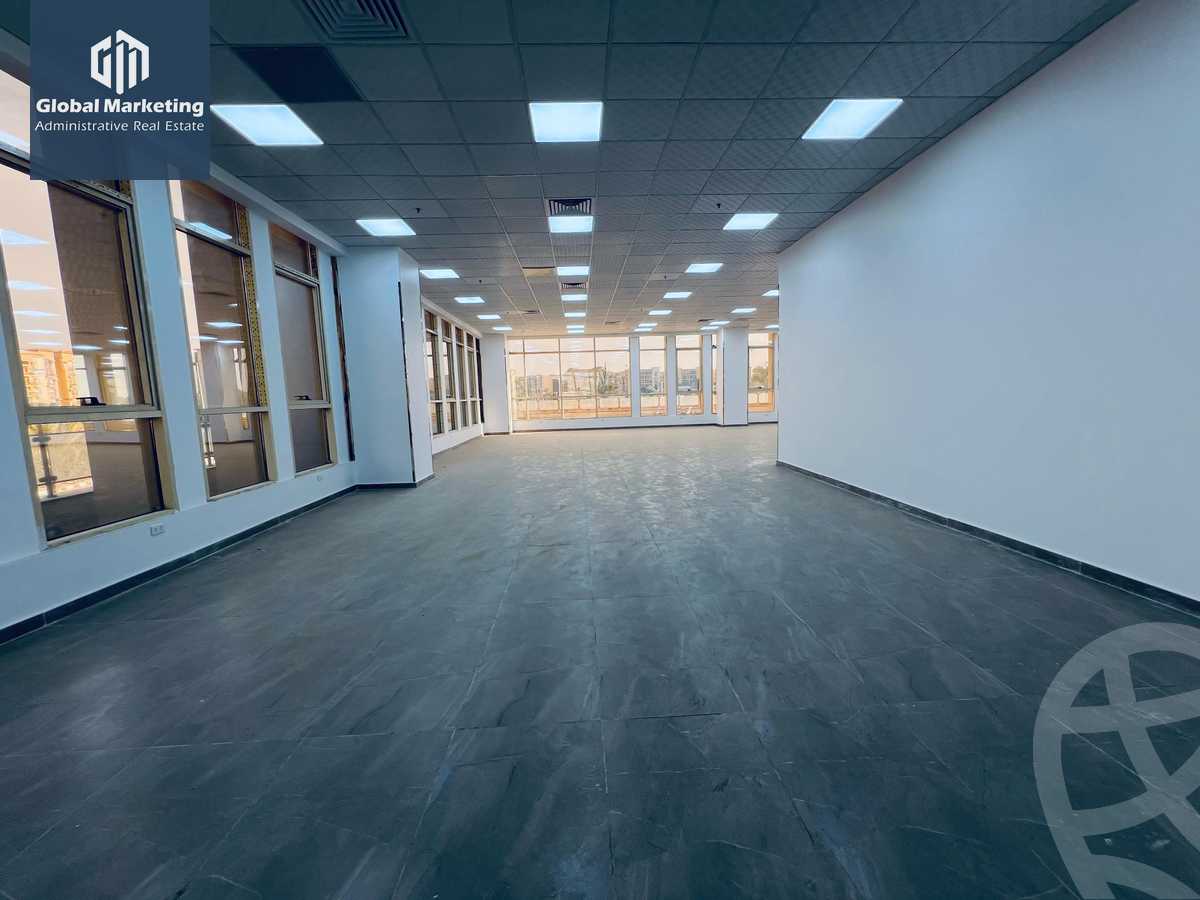 https://aqarmap.com.eg/en/listing/5882023-for-rent-cairo-new-cairo-lrhb-city-phase-1-youssef-el-sebaey-st