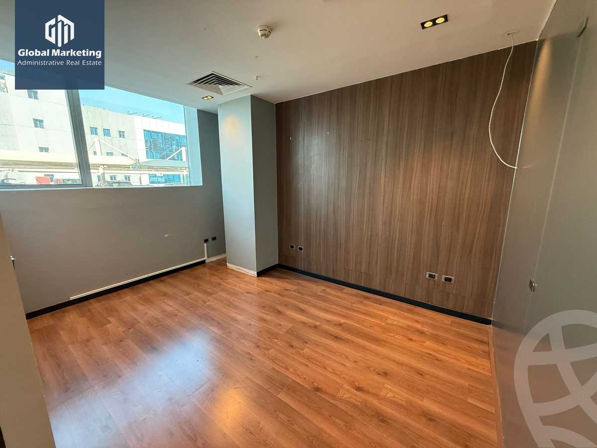 https://aqarmap.com.eg/en/listing/5884943-for-rent-cairo-new-cairo-90th-street-south-teseen-st