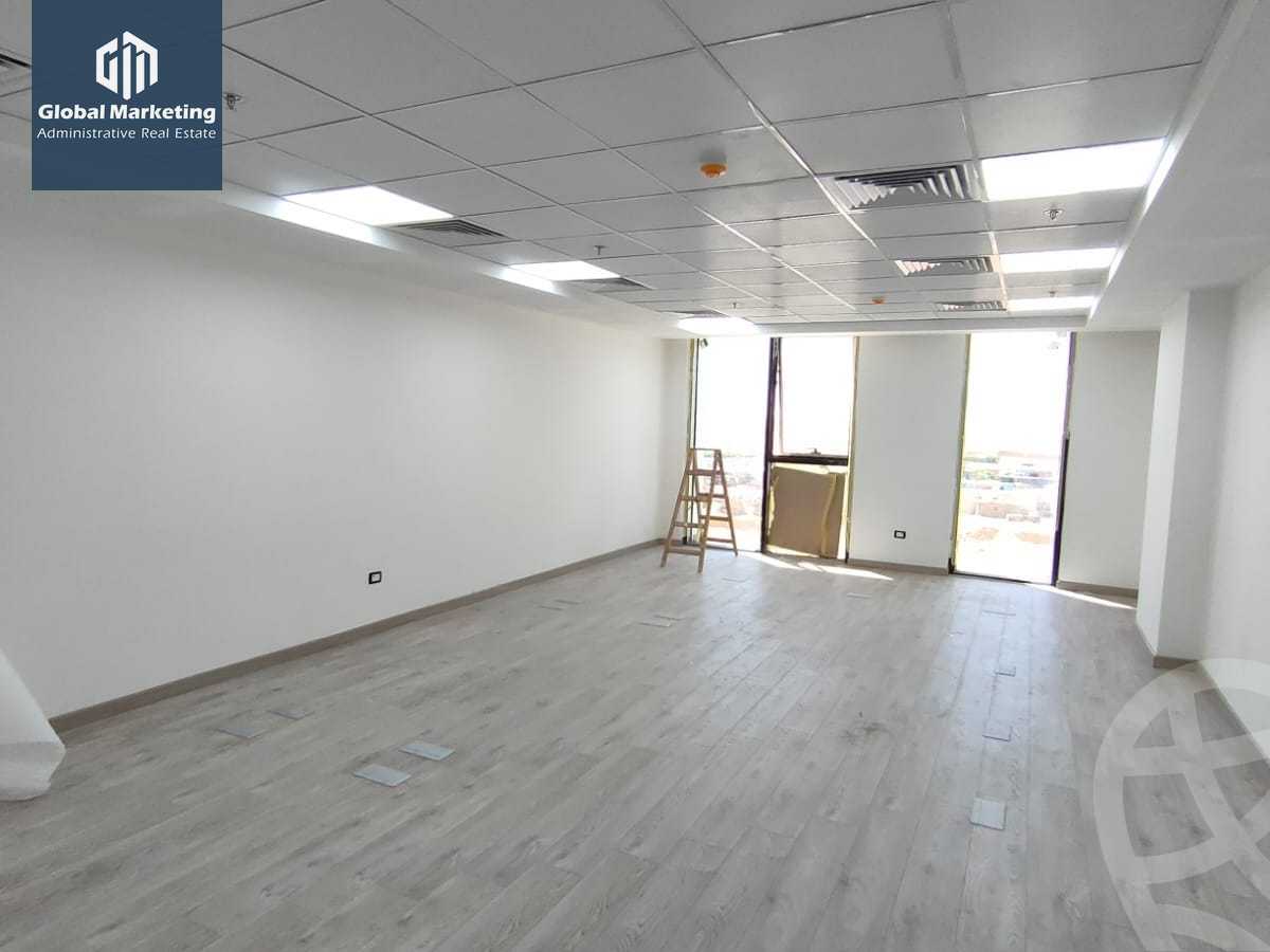 https://aqarmap.com.eg/ar/listing/5885366-for-rent-cairo-new-cairo-compounds-hyde-park-centre-ville-hyde-park