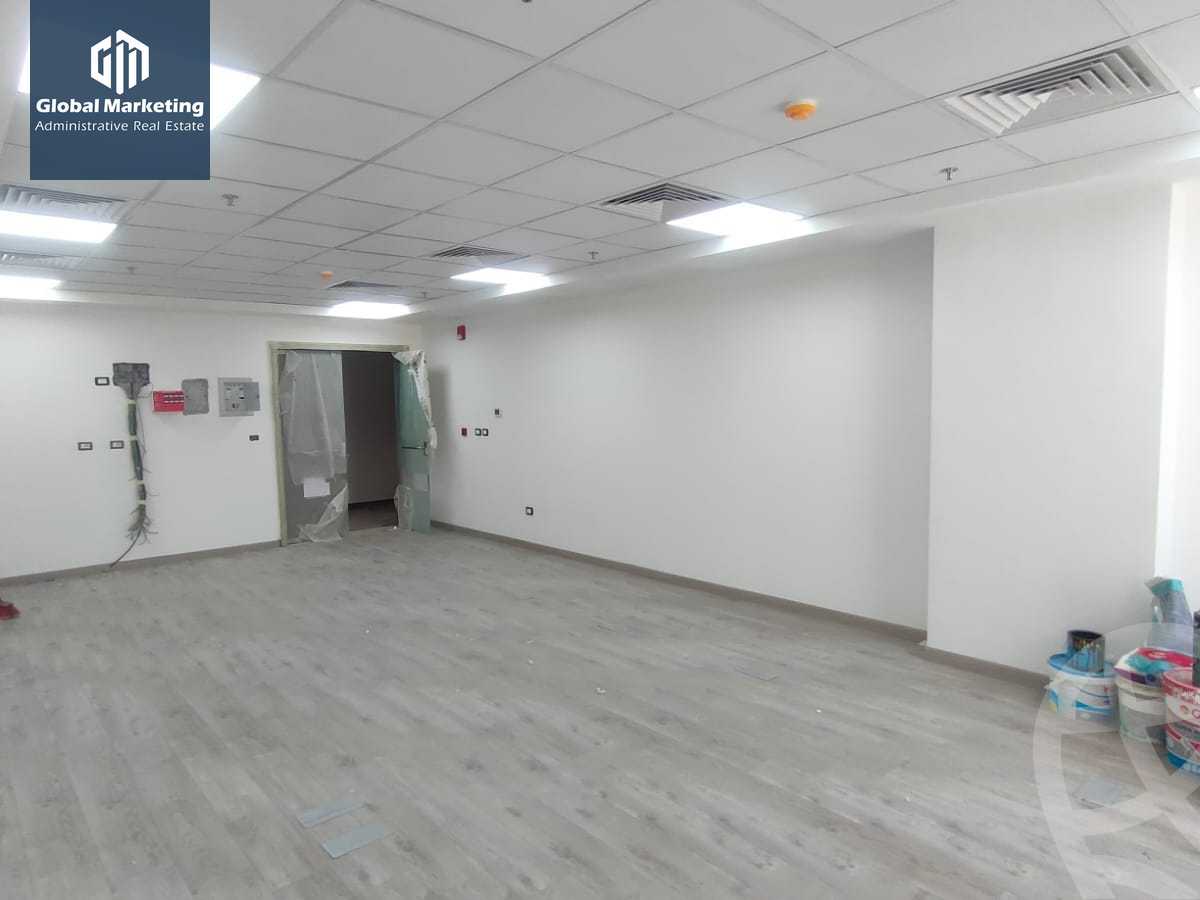 https://aqarmap.com.eg/ar/listing/5885366-for-rent-cairo-new-cairo-compounds-hyde-park-centre-ville-hyde-park