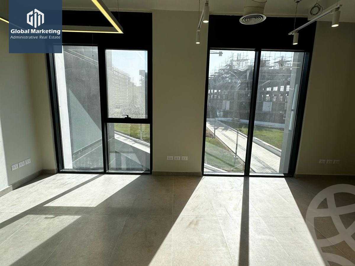 https://aqarmap.com.eg/ar/listing/5885398-for-rent-cairo-new-cairo-compounds-hyde-park-centre-ville-hyde-park