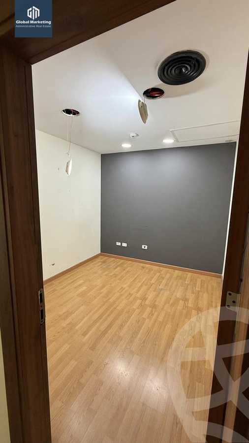 https://aqarmap.com.eg/ar/listing/5885728-for-rent-cairo-new-cairo-90th-street-south-teseen-st