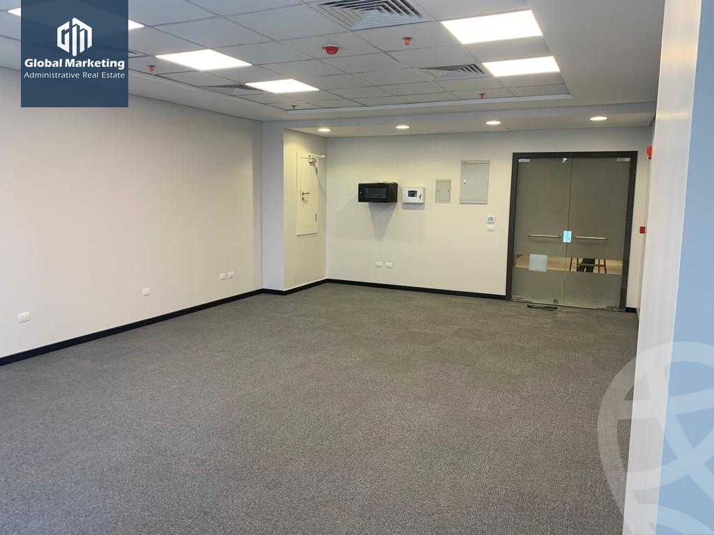 https://aqarmap.com.eg/ar/listing/5894919-for-rent-cairo-new-cairo-compounds-hyde-park-centre-ville-hyde-park