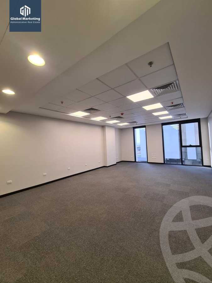 https://aqarmap.com.eg/ar/listing/5894919-for-rent-cairo-new-cairo-compounds-hyde-park-centre-ville-hyde-park