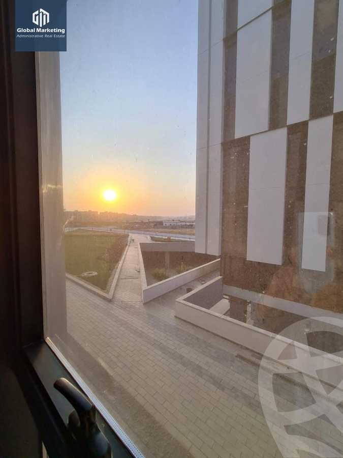 https://aqarmap.com.eg/ar/listing/5900279-for-rent-cairo-new-cairo-compounds-hyde-park-centre-ville-hyde-park