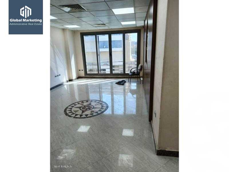 https://aqarmap.com.eg/ar/listing/5900271-for-rent-cairo-new-cairo-90th-street-south-teseen-st