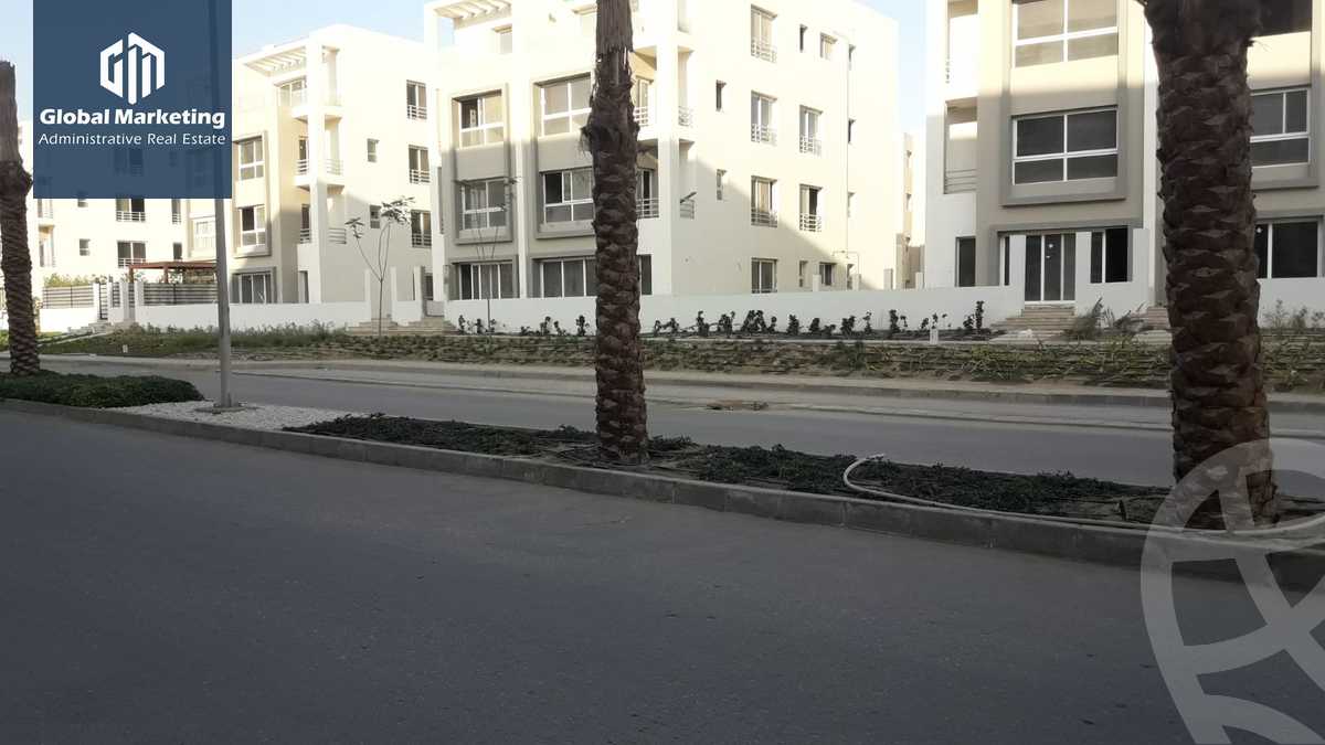 https://aqarmap.com.eg/ar/listing/5908524-for-sale-cairo-new-cairo-compounds-hyde-park-park-corner-hyde-park
