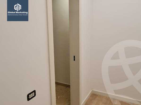 https://aqarmap.com.eg/en/listing/5924023-for-rent-cairo-new-cairo-compounds-lakeview-residence