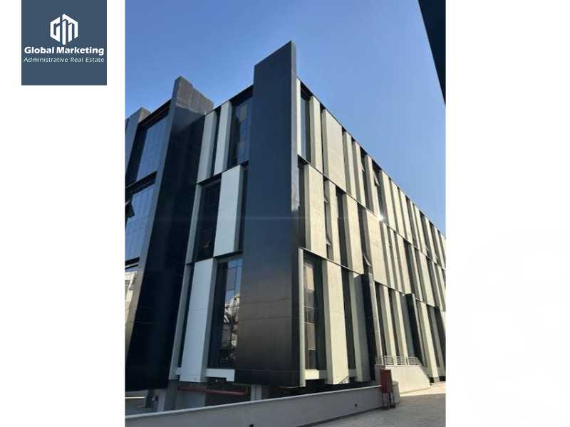 https://aqarmap.com.eg/ar/listing/6008582-for-rent-cairo-new-cairo-compounds-hyde-park-centre-ville-hyde-park