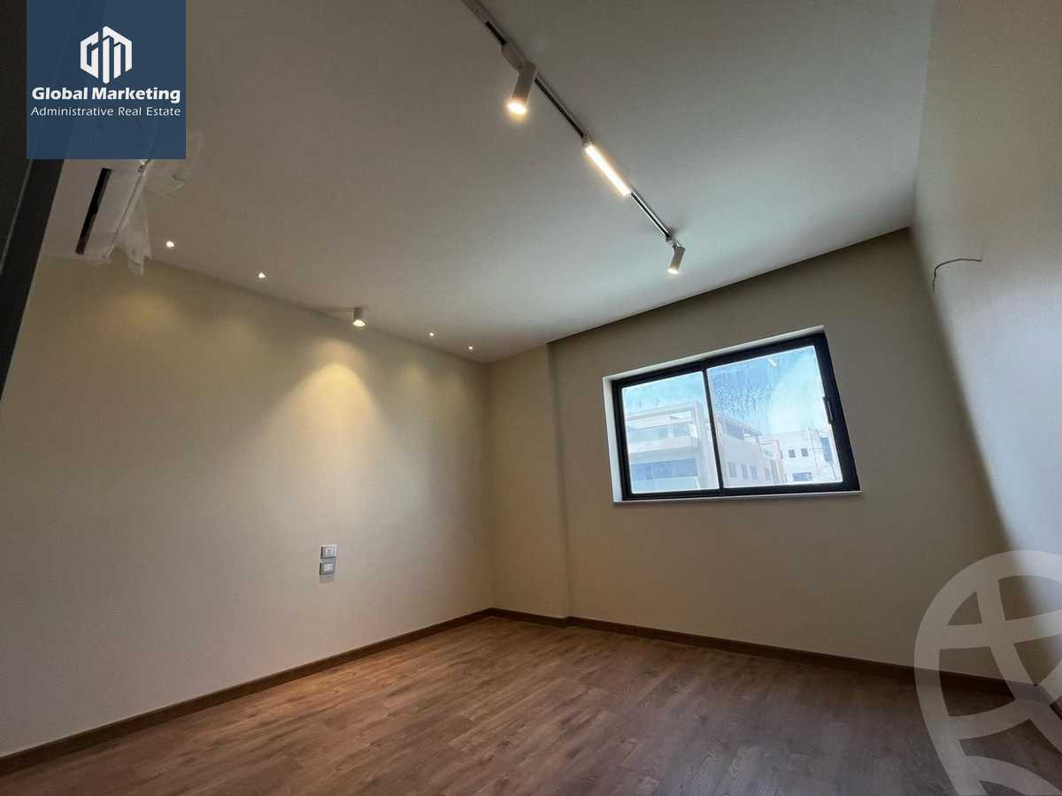 https://aqarmap.com.eg/en/listing/6008813-for-rent-cairo-new-cairo-compounds-lakeview-residence