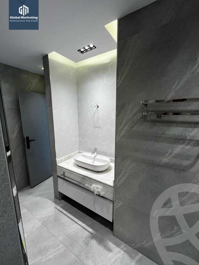 https://aqarmap.com.eg/en/listing/6008813-for-rent-cairo-new-cairo-compounds-lakeview-residence