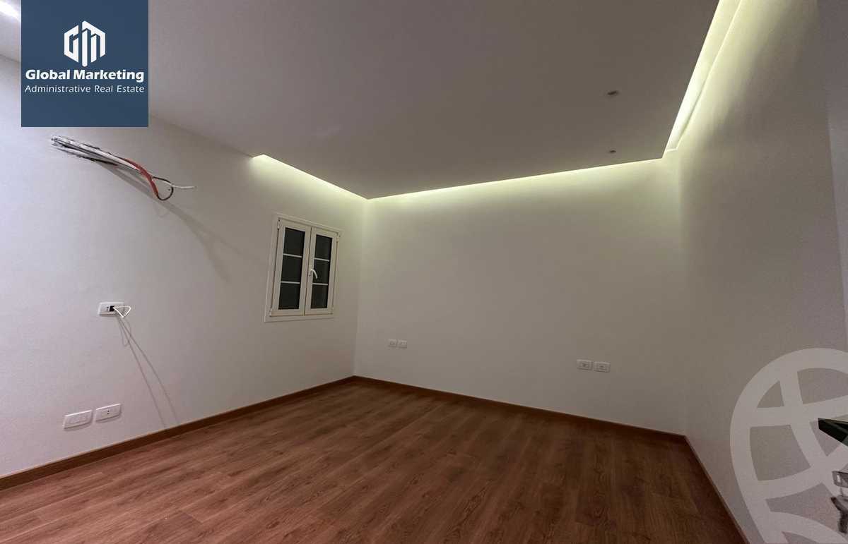 https://aqarmap.com.eg/en/listing/6033779-for-rent-cairo-new-cairo-compounds-hyde-park-centre-ville-hyde-park