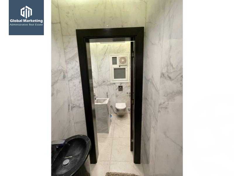 https://aqarmap.com.eg/ar/listing/6110017-for-rent-cairo-new-cairo-compounds-mountain-view-hyde-park