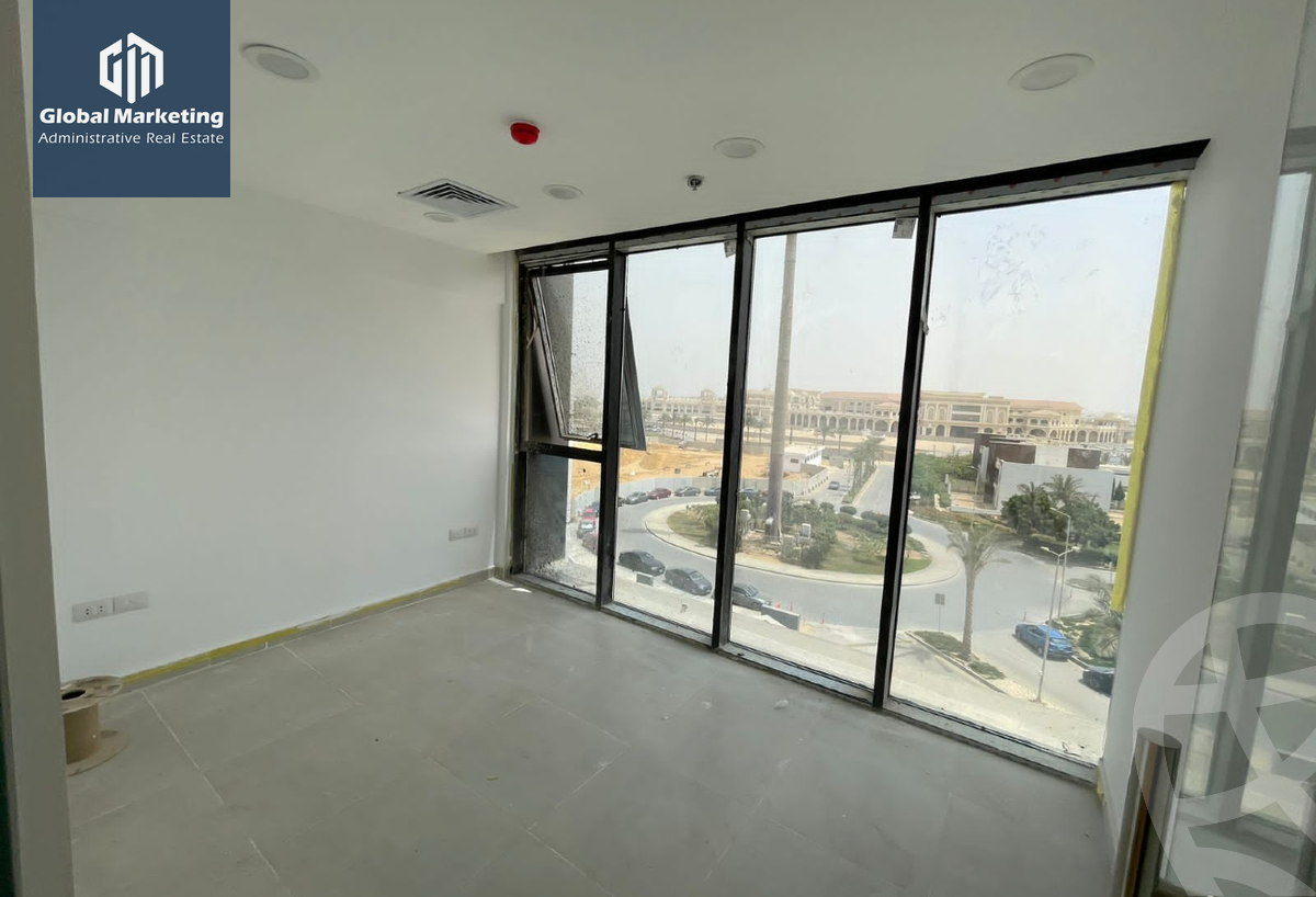 https://aqarmap.com.eg/ar/listing/6118851-for-rent-cairo-new-cairo-compounds-hyde-park-centre-ville-hyde-park