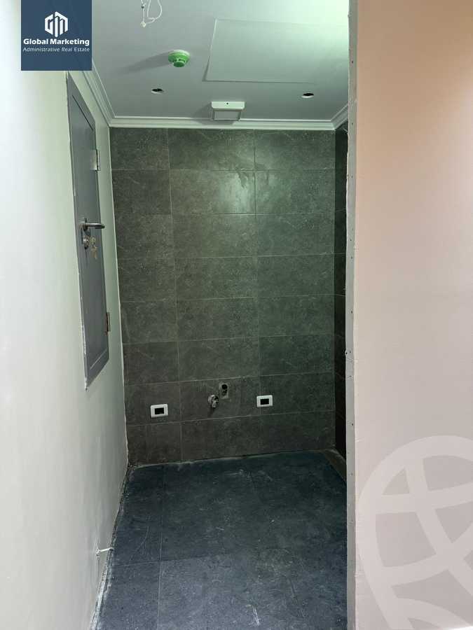 https://aqarmap.com.eg/en/listing/6132098-for-rent-cairo-new-cairo-compounds-hyde-park-centre-ville-hyde-park