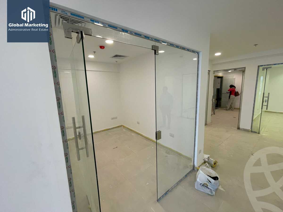 https://aqarmap.com.eg/ar/listing/6132674-for-rent-cairo-new-cairo-compounds-hyde-park-centre-ville-hyde-park