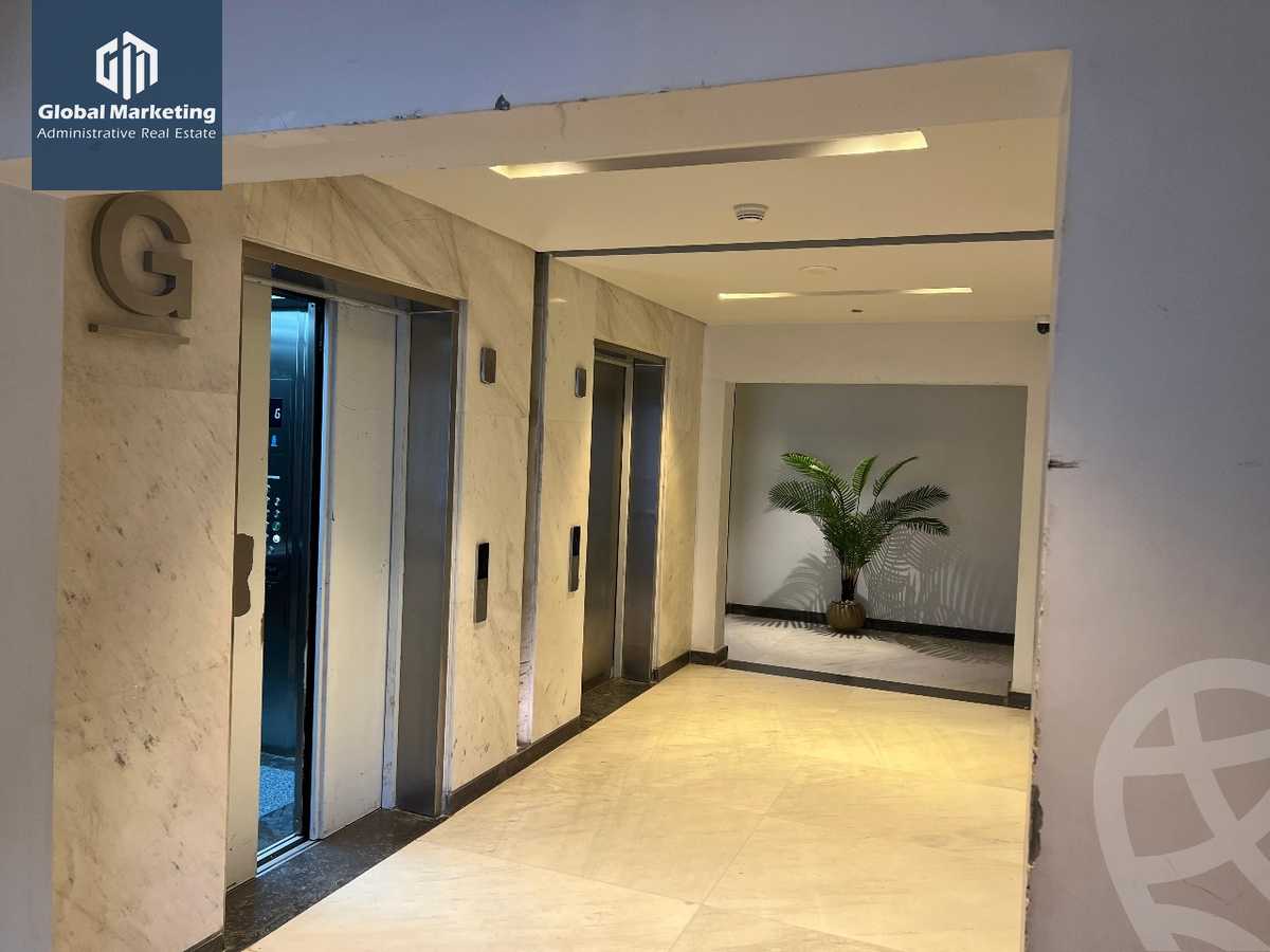 https://aqarmap.com.eg/ar/listing/6132724-for-rent-cairo-new-cairo-compounds-hyde-park-centre-ville-hyde-park