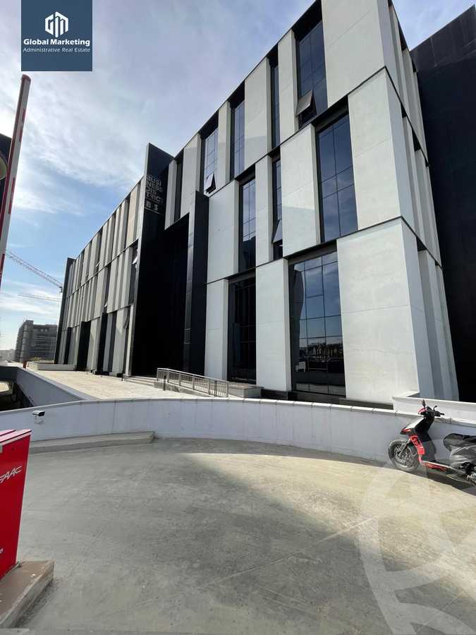 https://aqarmap.com.eg/en/listing/6132853-for-sale-cairo-new-cairo-compounds-hyde-park-business-district