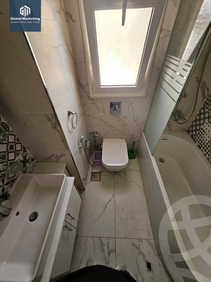 https://aqarmap.com.eg/en/listing/6141835-for-rent-cairo-new-cairo-compounds-mountain-view-hyde-park