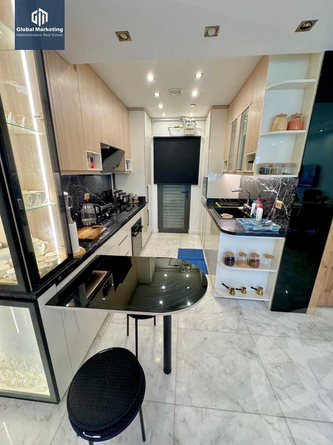 https://aqarmap.com.eg/en/listing/6146560-for-sale-cairo-new-cairo-compounds-lakeview-residence