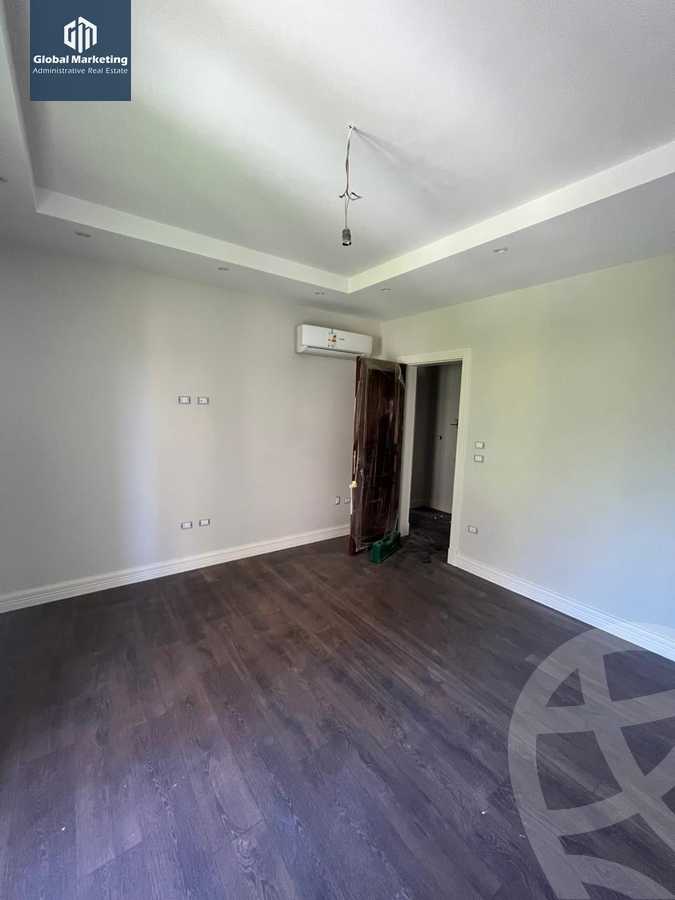 https://aqarmap.com.eg/en/listing/6147453-for-rent-cairo-new-cairo-compounds-mountain-view-hyde-park
