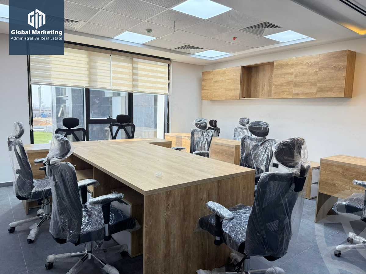 https://aqarmap.com.eg/ar/listing/6147581-for-rent-cairo-new-cairo-compounds-hyde-park-centre-ville-hyde-park